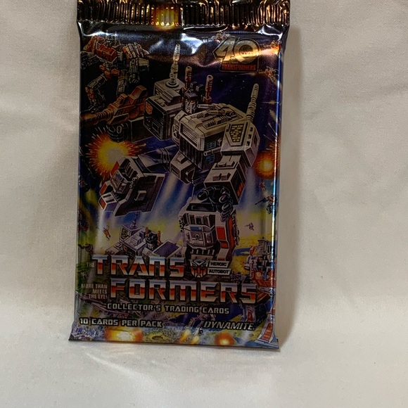 5 Transformers 40 Anniversary Trading Card Packs - Picture 2 of 4